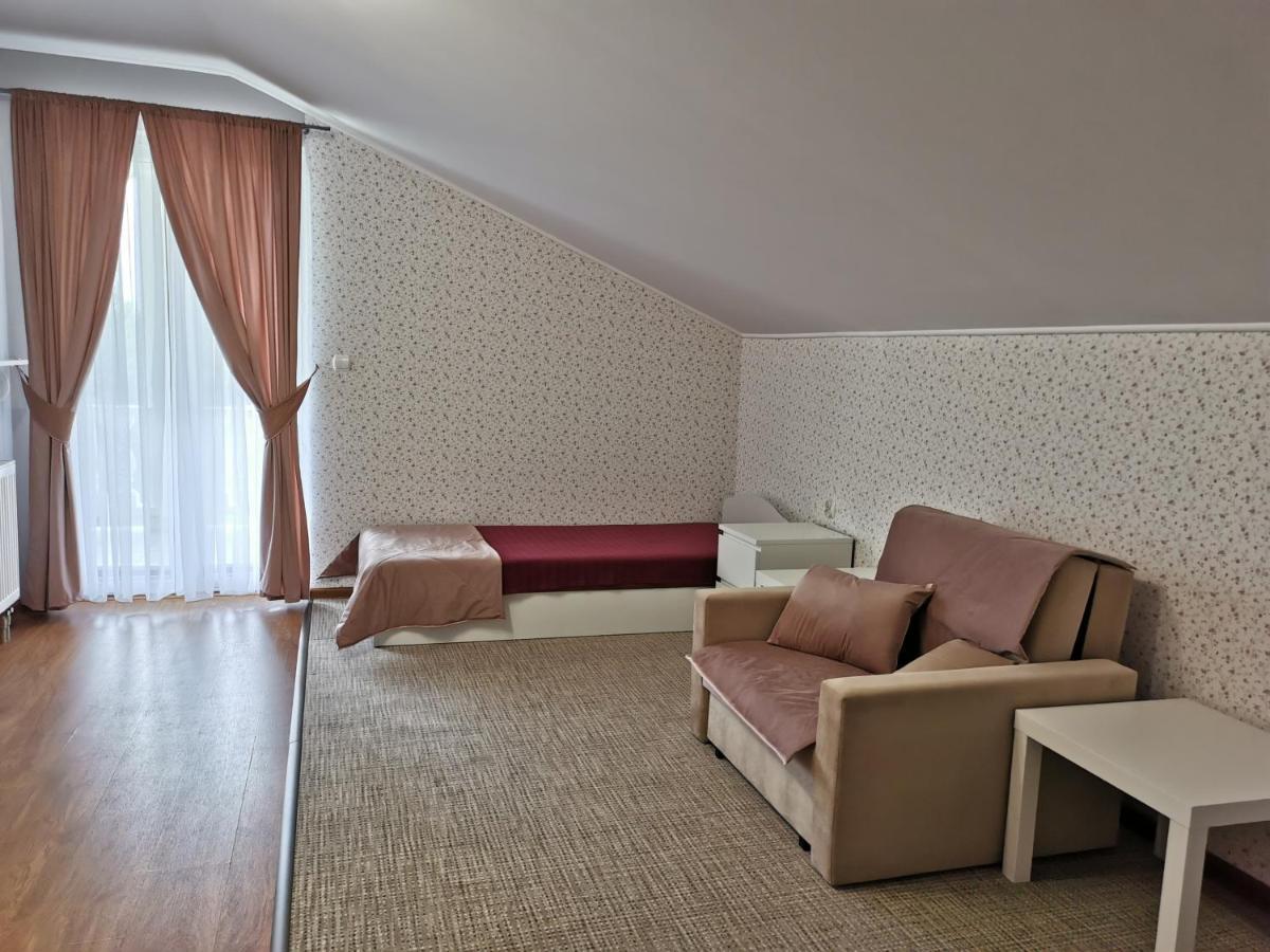 Dworek Nad Stawem & Laznia Piwna Ostrów Mazowiecka Exterior foto