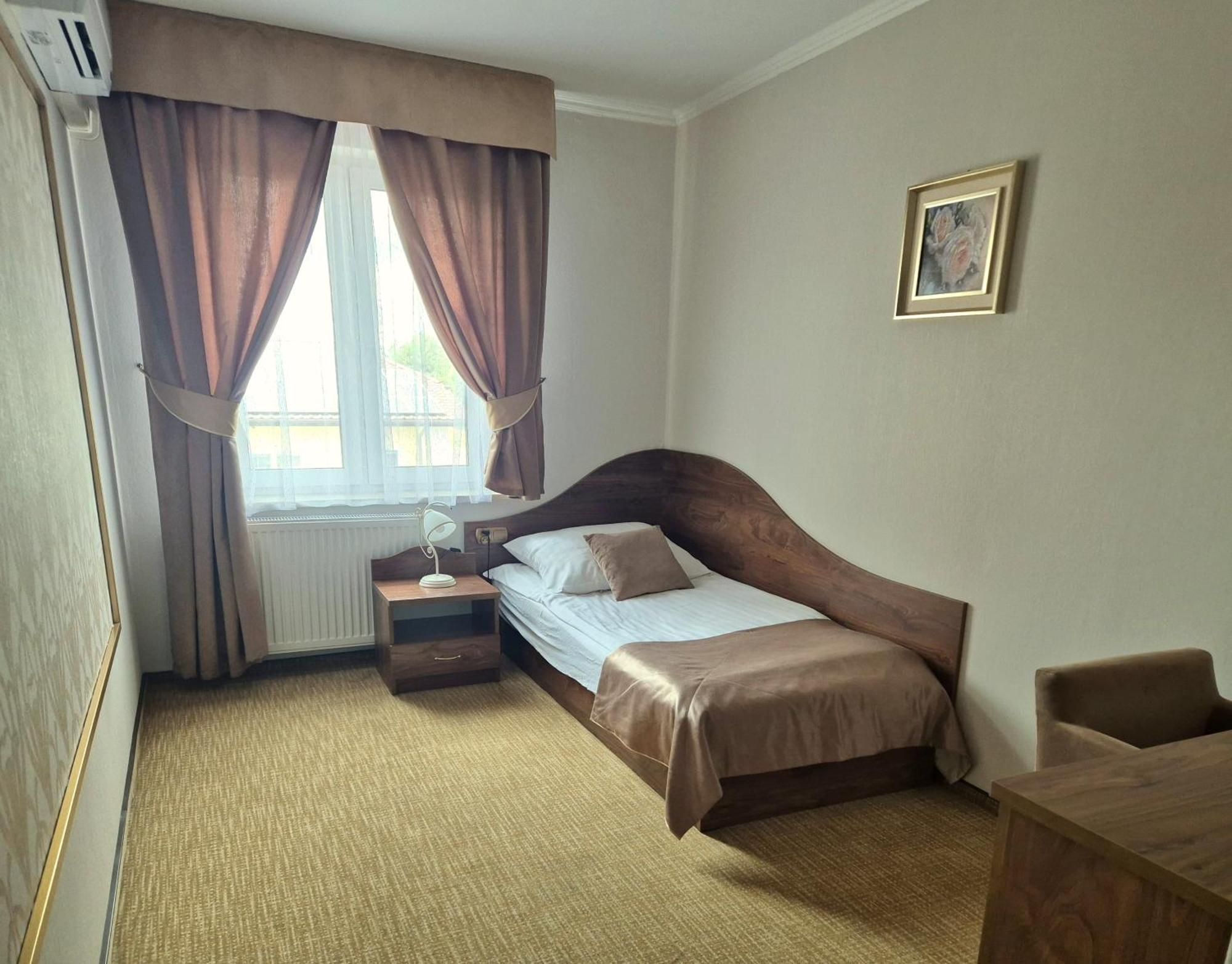 Dworek Nad Stawem & Laznia Piwna Ostrów Mazowiecka Exterior foto