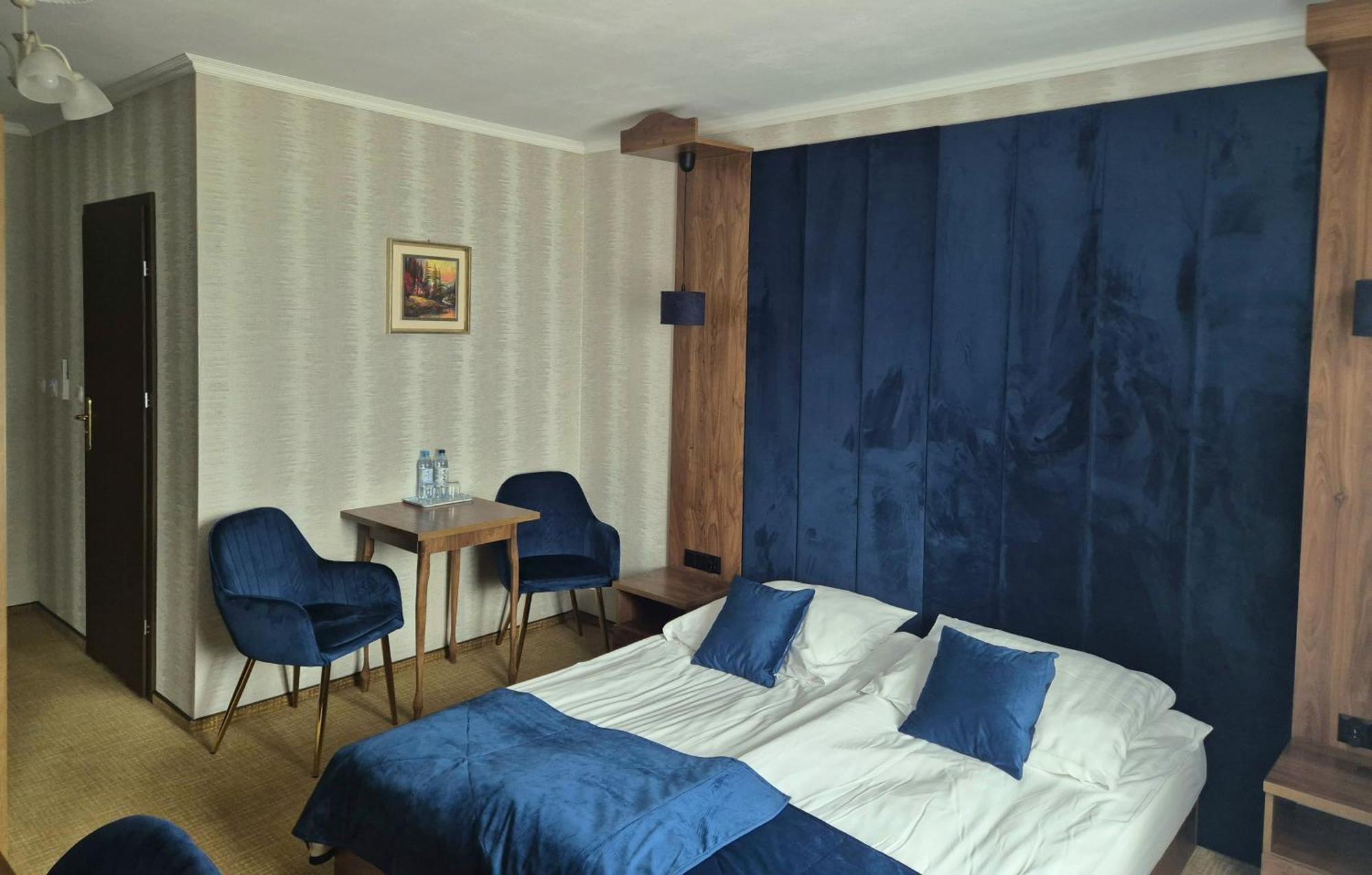 Dworek Nad Stawem & Laznia Piwna Ostrów Mazowiecka Exterior foto