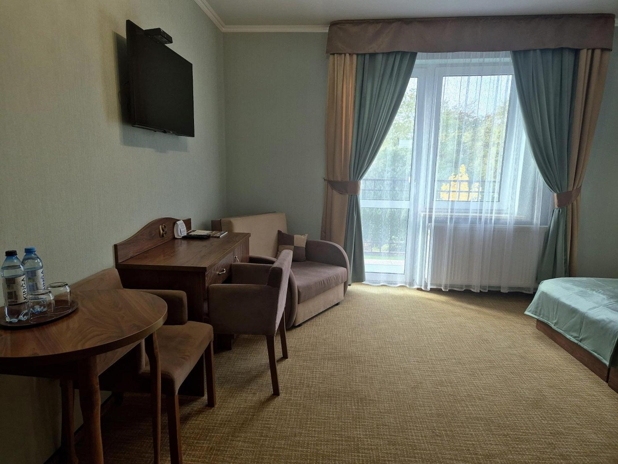 Dworek Nad Stawem & Laznia Piwna Ostrów Mazowiecka Exterior foto